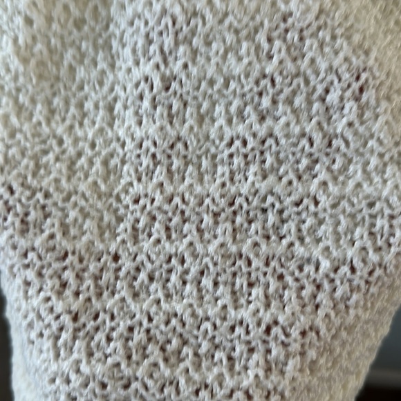 Ruffled crochet sweater tank - Picture 3 of 5